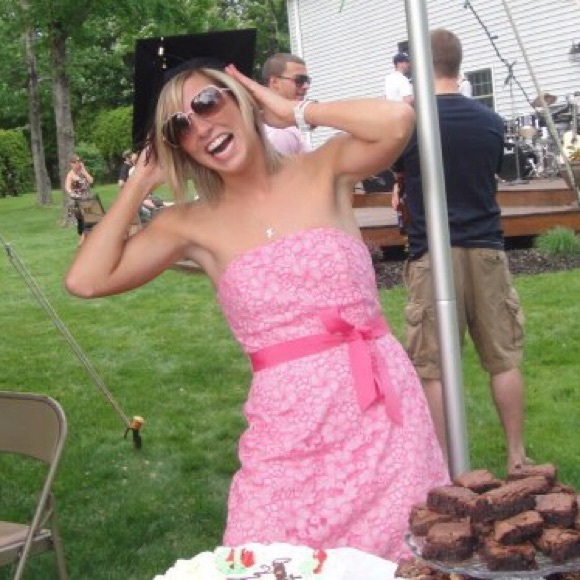 Lilly Pulitzer Sienna Kentucky Eyelet Phipps Pink - Picture 2 of 8